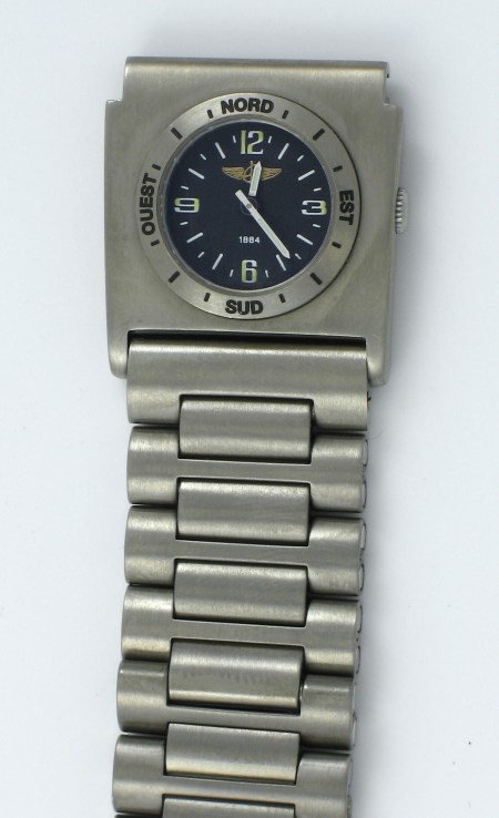 digital utc watch