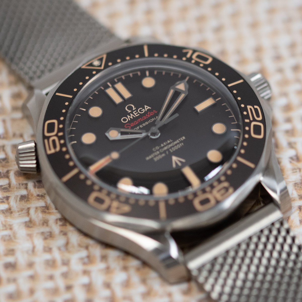 Omega Seamaster 007 Edition 'No Time to Die' : 210.90.42.20.01.001