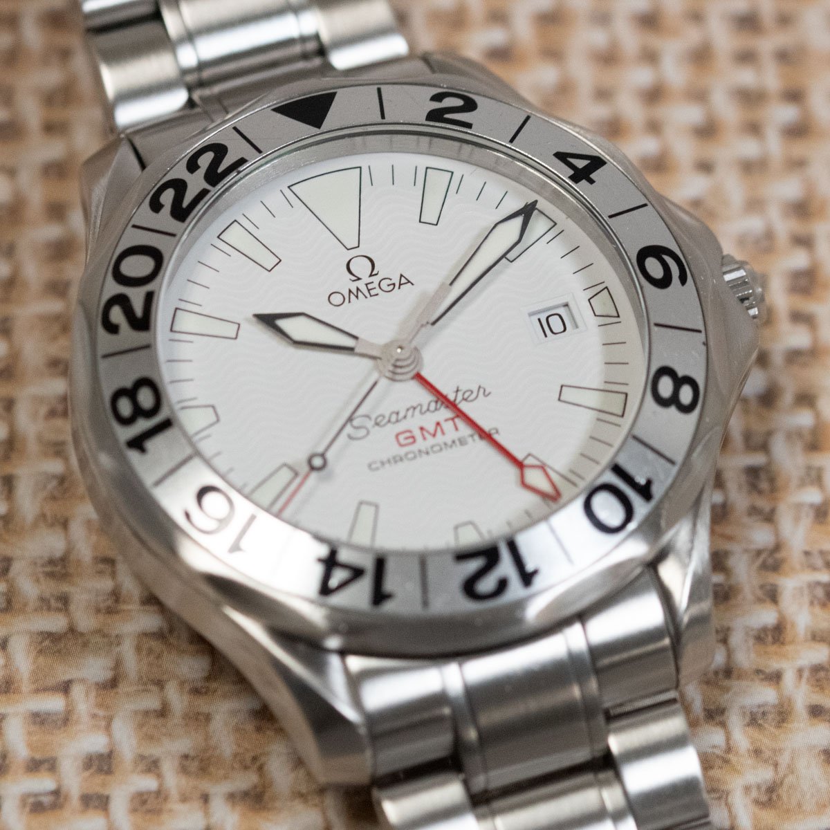 Omega great white gmt best sale