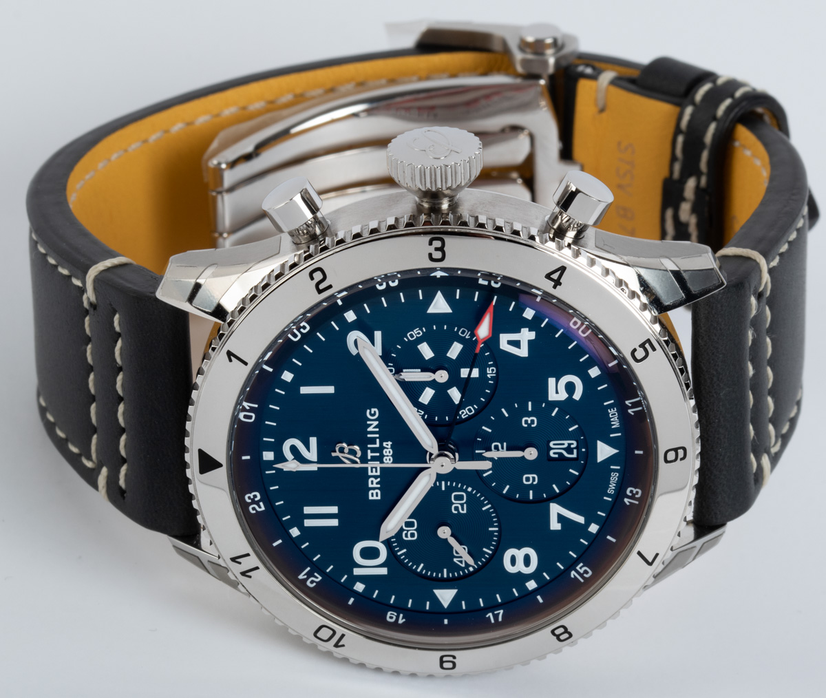 Super AVI B04 Chronograph GMT 46 Tribute to Vought F4U Corsair