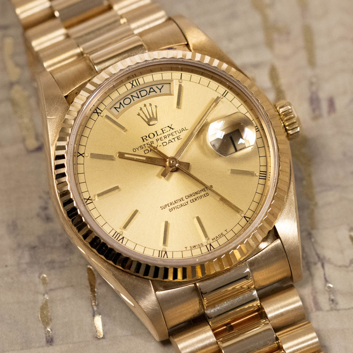 Rolex Day-Date President : 18038 champagne dial